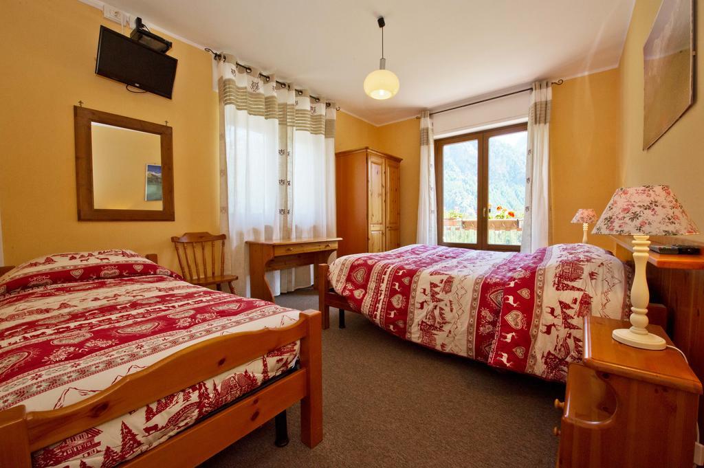 Albergo Valentino Bionaz Exteriör bild