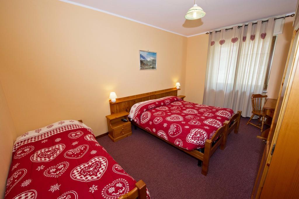 Albergo Valentino Bionaz Exteriör bild