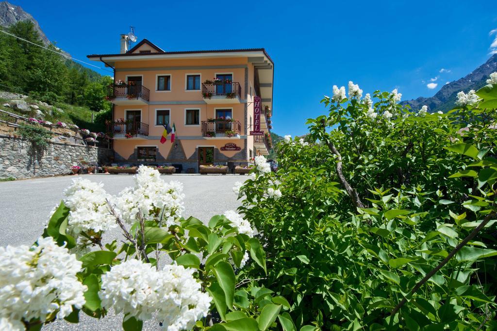 Albergo Valentino Bionaz Exteriör bild