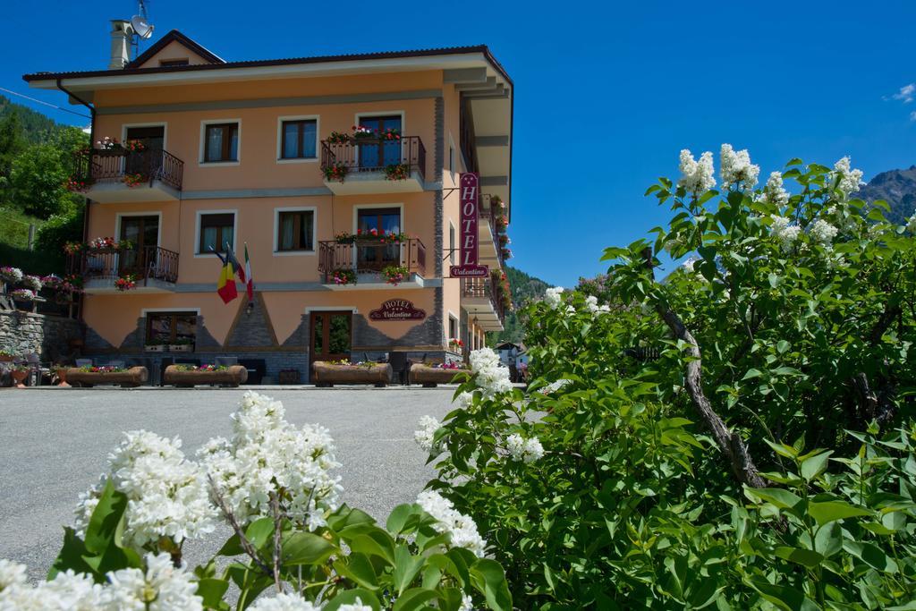 Albergo Valentino Bionaz Exteriör bild