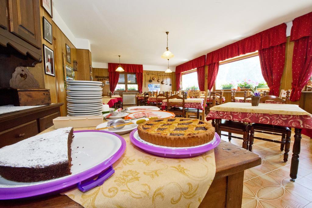 Albergo Valentino Bionaz Exteriör bild